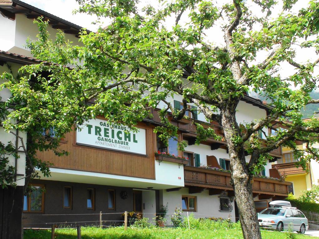 Gastehaus Treichl Hotel Fuegen Bilik gambar