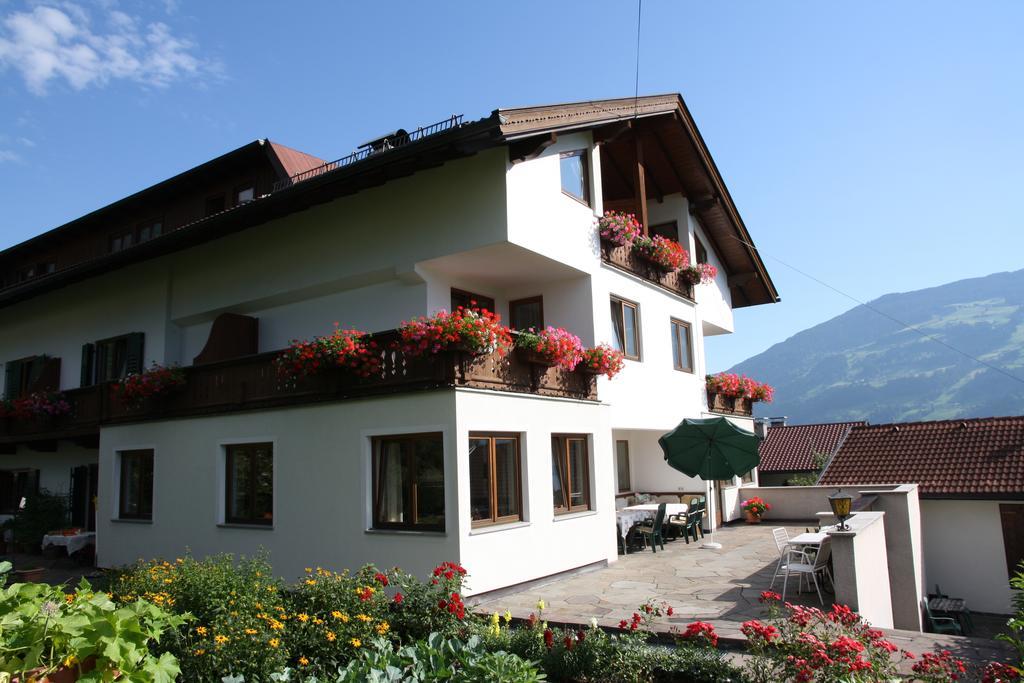 Gastehaus Treichl Hotel Fuegen Luaran gambar
